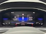 Volkswagen T-Roc 1.0 TSI Life Edition - Stoelverw. - Parkeersensoren - LM Velgen - Carplay
