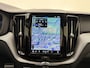Volvo XC60 B5 251pk R-Design / Head-Up / Panoramadak / Harman&Kardon Audio / Black Pack / Elektr. Stoelen / Elektr. Trekhaak / Noodreservewiel / Stoel + Stuurw. Verwarming / 4 - Zone Climate / Achterb. Verwarming /