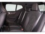 Volvo XC40 T5 Recharge Plus Bright - IntelliSafe Assist & Surround - 360º Camera - Verwarmde voorstoelen, stuur & achterbank - Parkeersensoren voor & achter - Elektr. bedienb. voorstoelen met geheugen links - Draadloze tel. lader - Elektr. inklapbare trekhaak - 18' LMV
