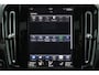 Volvo XC40 T5 Recharge Plus Bright - IntelliSafe Assist & Surround - 360º Camera - Verwarmde voorstoelen, stuur & achterbank - Parkeersensoren voor & achter - Elektr. bedienb. voorstoelen met geheugen links - Draadloze tel. lader - Elektr. inklapbare trekhaak - 18' LMV