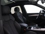 Audi Q5 55 TFSI e S edition Competition | Panoramadak | Trekhaak | Achteruitrijcamera | 3-zone airco | Dodehoek detectie | Keyless | LED matrix verlichting | Stoelverwarming |
