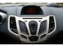 Ford Fiesta 1.25 Ghia , 82pk , Climate control , Cruise control , Voorruitverwarming ,Bluetooth LM velgen , Parkeersensoren achter , Inklapbare buiten spiegel