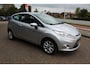 Ford Fiesta 1.25 Ghia , 82pk , Climate control , Cruise control , Voorruitverwarming ,Bluetooth LM velgen , Parkeersensoren achter , Inklapbare buiten spiegel