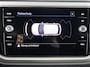 Volkswagen T-Roc 1.0 TSI Style 110 pk | Navigatie | Parkeersensoren | Adaptieve cruise control | Autom. airco | Spiegel pakket |