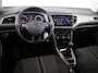 Volkswagen T-Roc 1.0 TSI Style 110 pk | Navigatie | Parkeersensoren | Adaptieve cruise control | Autom. airco | Spiegel pakket |