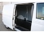 Volkswagen Transporter 2.0 TDI 150pk DSG L2H1 28 Highline | Navigatie | App Connect | Cruise Control | Trekhaak | DAB+ | Airco