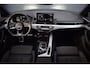 Audi A4 35 TFSI 150pk S-tronic S-line Black Edition | Panoramadak | Virtual | Sfeerverlichting