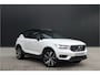 Volvo XC40 1.5 T5 Recharge R-Design - Trekhaak wegklapbaar - Pano - Stoel/Stuurverwarming - H&K - Pilot Assist - 360 Camera - Rijklaar