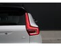 Volvo XC40 1.5 T5 Recharge R-Design - Trekhaak wegklapbaar - Pano - Stoel/Stuurverwarming - H&K - Pilot Assist - 360 Camera - Rijklaar