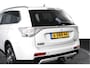 Mitsubishi Outlander 2.0 Instyle 4WD 150 PK - Automaat 7p. Orig. NL | S/K-dak | Trekhaak | Cruise | Stoelverw. | PDC | Camera | NAV | ECC | Elek. Klep | LM 18" |