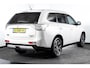 Mitsubishi Outlander 2.0 Instyle 4WD 150 PK - Automaat 7p. Orig. NL | S/K-dak | Trekhaak | Cruise | Stoelverw. | PDC | Camera | NAV | ECC | Elek. Klep | LM 18" |