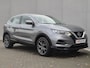 Nissan Qashqai 1.3 MHEV Visia Handgeschakeld / Dealer onderhouden / Trekhaak Vast / Trekgewicht 1300 kg / Stoelverwarming / Cruise control / Airco / Elektrische ramen voor en achter / Parkeersensoren voor en achter /