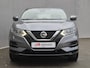 Nissan Qashqai 1.3 MHEV Visia Handgeschakeld / Dealer onderhouden / Trekhaak Vast / Trekgewicht 1300 kg / Stoelverwarming / Cruise control / Airco / Elektrische ramen voor en achter / Parkeersensoren voor en achter /
