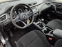 Nissan Qashqai 1.3 MHEV Visia Handgeschakeld / Dealer onderhouden / Trekhaak Vast / Trekgewicht 1300 kg / Stoelverwarming / Cruise control / Airco / Elektrische ramen voor en achter / Parkeersensoren voor en achter /