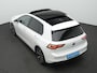 Volkswagen Golf 1.5 eHybrid 272 pk DSG GTE | Panoramadak | Trekhaak | Head-up display | IQ Light | Rondomzicht camera