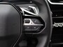 Peugeot 2008 1.2 Hybrid 136 Style | Airco (automatisch) | Apple Carplay/Android Auto|telefoonintegratie premium | Armsteun voor