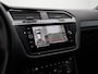 Volkswagen Tiguan Allspace 7 pers. 2.0 TSI 190 pk DSG 4Motion Highline Business R / R-Line | Panoramadak | Leder | Geheugenstoelen | Adaptief onderstel | Head-up display | Rondomzicht camera