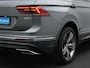 Volkswagen Tiguan Allspace 7 pers. 2.0 TSI 190 pk DSG 4Motion Highline Business R / R-Line | Panoramadak | Leder | Geheugenstoelen | Adaptief onderstel | Head-up display | Rondomzicht camera