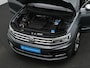 Volkswagen Tiguan Allspace 7 pers. 2.0 TSI 190 pk DSG 4Motion Highline Business R / R-Line | Panoramadak | Leder | Geheugenstoelen | Adaptief onderstel | Head-up display | Rondomzicht camera