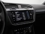 Volkswagen Tiguan Allspace 7 pers. 2.0 TSI 190 pk DSG 4Motion Highline Business R / R-Line | Panoramadak | Leder | Geheugenstoelen | Adaptief onderstel | Head-up display | Rondomzicht camera