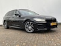 BMW 5-Serie Touring 530e xDrive M-sport HUD Laser Memory 4wielsturing Pano Business Edition Plus