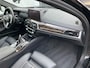 BMW 5-Serie Touring 530e xDrive M-sport HUD Laser Memory 4wielsturing Pano Business Edition Plus