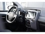 Toyota Aygo 1.0 VVT-i x-play Automaat + DEALER ONDERHOUDEN / CAMERA / APPLE CARPLAY