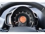 Toyota Aygo 1.0 VVT-i x-play Automaat + DEALER ONDERHOUDEN / CAMERA / APPLE CARPLAY