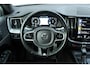 Volvo XC60 T5 AWD R-Design | Trekhaak Semi-Elektrisch | Adaptieve Bochtverlichting | Standkachel | Volvo On Call | Parkeercamera achter | Parkeersensoren Voor+Achter | Verwarmbare Voorstoelen | Apple Carplay/ Android Auto | Extra Getint Glas | CD-Speler |