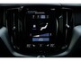 Volvo XC60 T5 AWD R-Design | Trekhaak Semi-Elektrisch | Adaptieve Bochtverlichting | Standkachel | Volvo On Call | Parkeercamera achter | Parkeersensoren Voor+Achter | Verwarmbare Voorstoelen | Apple Carplay/ Android Auto | Extra Getint Glas | CD-Speler |