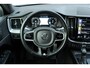 Volvo XC60 T5 AWD R-Design | Trekhaak Semi-Elektrisch | Adaptieve Bochtverlichting | Standkachel | Volvo On Call | Parkeercamera achter | Parkeersensoren Voor+Achter | Verwarmbare Voorstoelen | Apple Carplay/ Android Auto | Extra Getint Glas | CD-Speler |