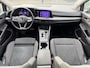 Volkswagen Golf 1.5 eTSI Style Pano-Dak | IQ. Light | Stoelverw. | Massage |