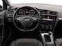 Volkswagen Golf 1.0 TSI Highline 110PK R-Line | Panoramadak | Digitaal dashboard | Navigatie | Led Plus | Keyless | Spiegelpakket |