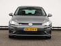 Volkswagen Golf 1.0 TSI Highline 110PK R-Line | Panoramadak | Digitaal dashboard | Navigatie | Led Plus | Keyless | Spiegelpakket |