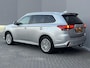 Mitsubishi Outlander 2.4 PHEV Instyle / Trekhaak (Trekgewicht 1.500kg) / Elektrisch Glazen Schuif- en Kanteldak / Navigatie via Apple Carplay & Android Auto / Stuur- en Stoelverwarming / Rondomzicht camera / Keyless Entry & Start / Adaptieve Cruise Control / Climate Control / Elektrische Achterklep