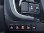 Mitsubishi Outlander 2.4 PHEV Instyle / Trekhaak (Trekgewicht 1.500kg) / Elektrisch Glazen Schuif- en Kanteldak / Navigatie via Apple Carplay & Android Auto / Stuur- en Stoelverwarming / Rondomzicht camera / Keyless Entry & Start / Adaptieve Cruise Control / Climate Control / Elektrische Achterklep