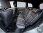 Mitsubishi Outlander 2.4 PHEV Instyle / Trekhaak (Trekgewicht 1.500kg) / Elektrisch Glazen Schuif- en Kanteldak / Navigatie via Apple Carplay & Android Auto / Stuur- en Stoelverwarming / Rondomzicht camera / Keyless Entry & Start / Adaptieve Cruise Control / Climate Control / Elektrische Achterklep
