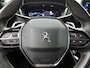 Peugeot 2008 1.2 GT 130pk Automaat | Navigatie | Climate Control | Cruise Control | Achteruitrijcamera | DAB Ontvanger | LED | 17" Lichtmetalen Velgen | Apple Carplay/Android Auto |