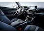 Peugeot e-2008 EV Allure 50 kWh | Automaat | Navigatie | Clima | PDC | 1 e Eign | | 3D-I-Cockpit | Keyless entry | Cruise | Camera |