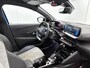 Peugeot e-208 EV GT 50 kWh 136pk Automaat | SOH 89,7% | 1ste Eigenaar | Glazen Dak | AppleCarplay/Android Auto | 17"LMV | Camera | Draadloze Telefoonlader | Keyless Entry/Start | Cruise Control | Climate Control | Camera | FULL LED | Sfeerverlichting | Isofix | Privacy Glass |
