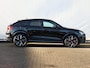 Audi RS Q3 Sportback TFSI | Matrix LED | Sportstoelen met rode honeycomb stiksels | Navi | 21'' | Sonos | Dodehoekdetectie |