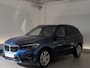 BMW X1 xDrive25e SPORTLINE ** LED, NAVI+, HALF-LEDER, TREKH, CAMERA, HuD, SPIEGELPACK  ** 1e EIG - UNFALLFREI ** ** INFORMEER OOK NAAR ONZE AANTREKKELIJKE FINANCIAL-LEASE TARIEVEN **