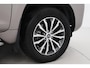 Toyota Land Cruiser 7 pers. 2.8 D-4D Executive | Panoramadak | Trekhaak | Treeplanken | Stoel-/achterbankverwarming | Stoelventilatie | Leder | Rear Seat Entertainment | Dodehoek detectie | JBL