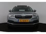 Skoda Karoq 1.0 TSI Ambition Business (PANORAMADAK, TREKHAAK, NAVIGATIE CARPLAY, AUTOMAAT)