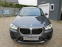 BMW X1 sDrive18i SPORTLINE ** LED, NAVI+, HALF-LEDER, TREKH, PRIVACY, ELECTR. A-KLEP ** 1e EIG - UNFALLFREI - 47 dkm (!) ** ** INFORMEER OOK NAAR ONZE AANTREKKELIJKE FINANCIAL-LEASE TARIEVEN **