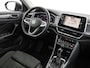 Volkswagen T-Roc 1.5 TSI 150pk DSG Style · Apple/Android Car Play · Afneembare Trekhaak · Massagefunctie Bestuurder · Stoelverwarming · Sportstoelen · Garantie t/m 07-01-2027