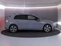 Volkswagen Golf 1.5 eHybrid GTE 272 pk Automaat (DSG) | Verlengde garantie | Navigatie | Panoramadak | Trekhaak (wegklapbaar) | Parkeersensoren | Achteruitrijcamera | Stoelverwarming | Black Style pakket |