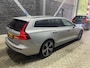 Volvo V60 B3 | ACC | BLIS | Keyless | Stoel+Stuurverwarming | 19 Inch | Getint Glas