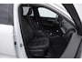 Volvo XC40 211PK Automaat B4 Ultimate Dark / Adaptieve cruise control / BLIS / Pixel LED / 20” velgen / Leder interieur / Stoel en stuurwielverwarming / 360 camera / Elektrische stoelen / Panoramadak