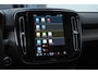 Volvo XC40 211PK Automaat B4 Ultimate Dark / Adaptieve cruise control / BLIS / Pixel LED / 20” velgen / Leder interieur / Stoel en stuurwielverwarming / 360 camera / Elektrische stoelen / Panoramadak